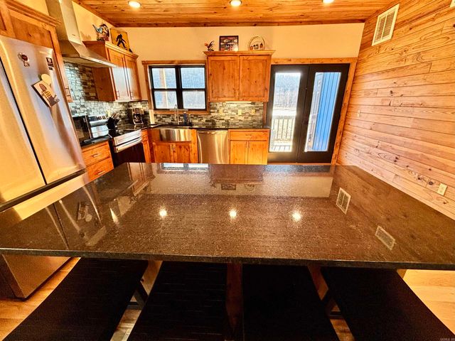 3780 River Road, Guion, AR 72540