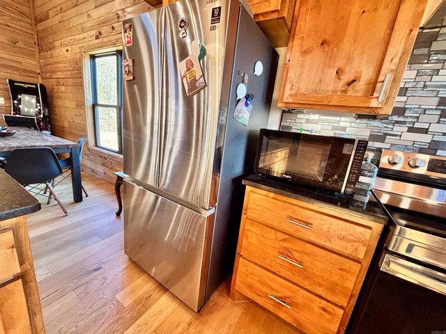 3780 River Road, Guion, AR 72540