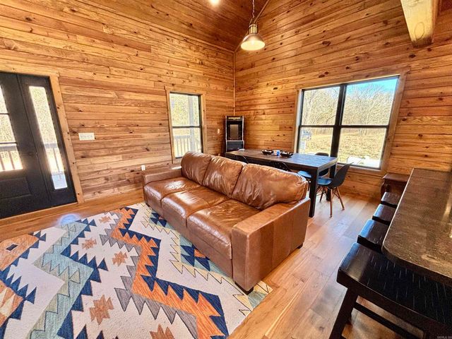 3780 River Road, Guion, AR 72540