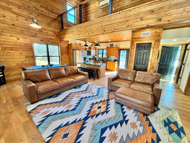 3780 River Road, Guion, AR 72540