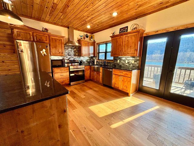 3780 River Road, Guion, AR 72540