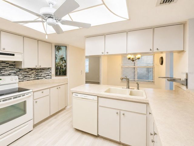 3835 SAILMAKER LANE, Holiday, FL 34691