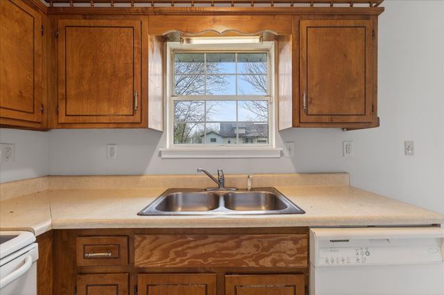 140 New Gritton Ave, Oak Grove, KY 42262