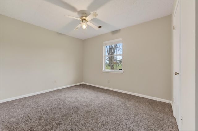140 New Gritton Ave, Oak Grove, KY 42262