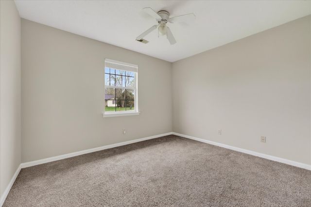 140 New Gritton Ave, Oak Grove, KY 42262