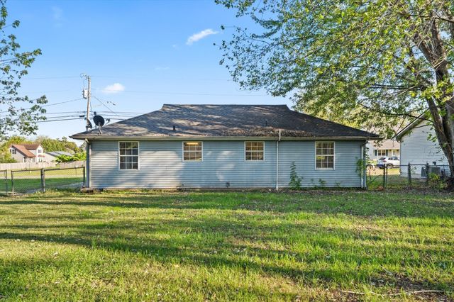 140 New Gritton Ave, Oak Grove, KY 42262