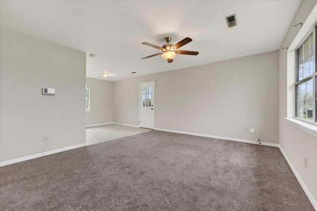 140 New Gritton Ave, Oak Grove, KY 42262