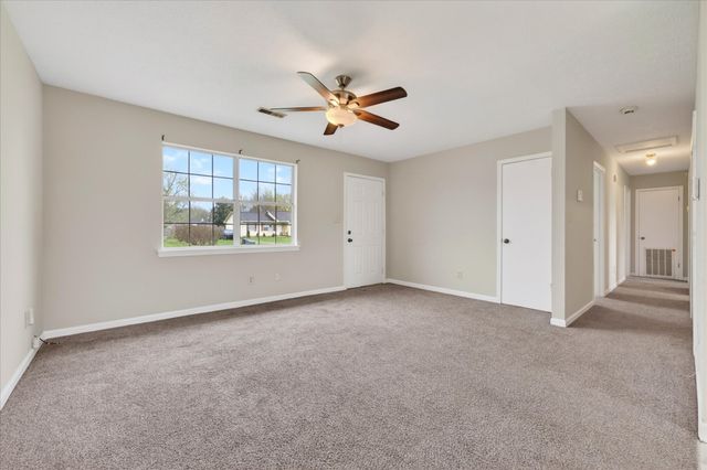 140 New Gritton Ave, Oak Grove, KY 42262