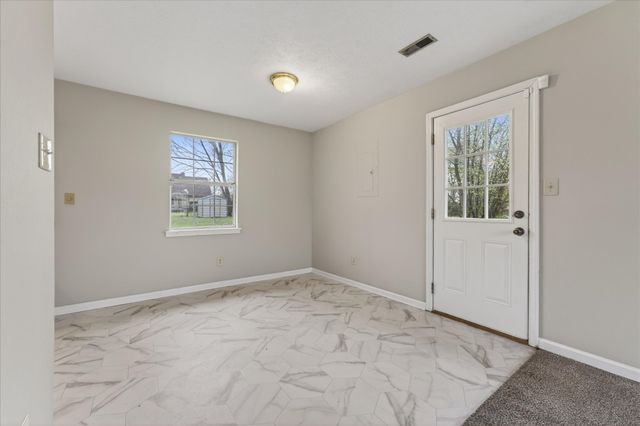 140 New Gritton Ave, Oak Grove, KY 42262