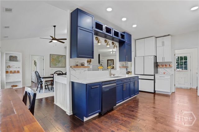 4 E Back Street, Savannah, GA 31419