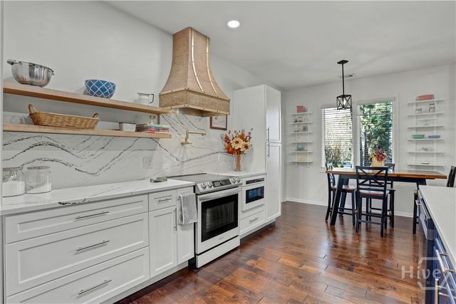 4 E Back Street, Savannah, GA 31419