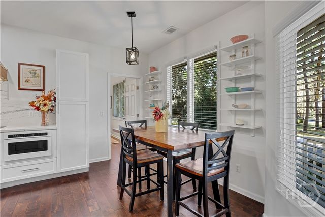 4 E Back Street, Savannah, GA 31419