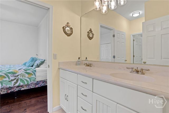 4 E Back Street, Savannah, GA 31419