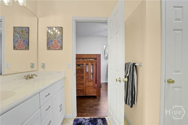 4 E Back Street, Savannah, GA 31419