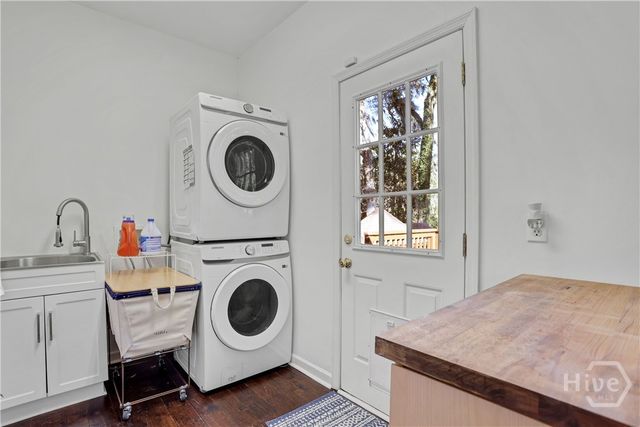 4 E Back Street, Savannah, GA 31419