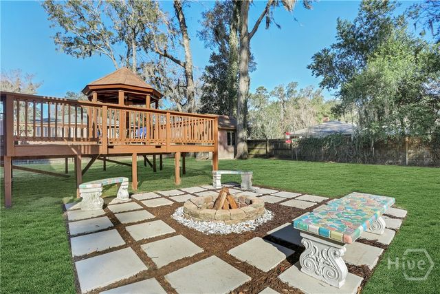 4 E Back Street, Savannah, GA 31419