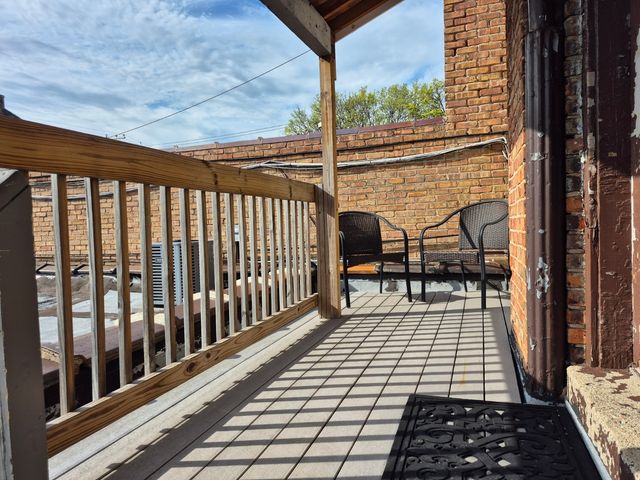 3208 Grove Avenue 2, Berwyn, IL 60402