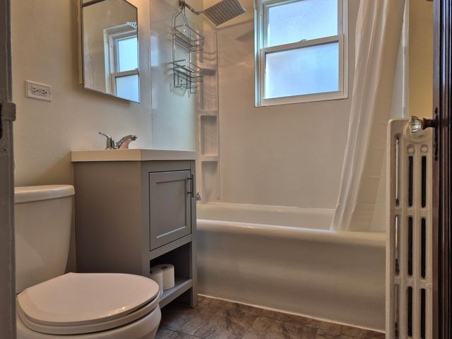 3208 Grove Avenue 2, Berwyn, IL 60402