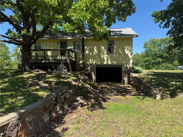 33486 7 Highway, Edwards, MO 65326