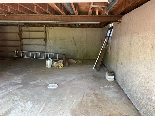 33486 7 Highway, Edwards, MO 65326