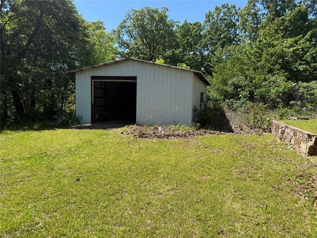 33486 7 Highway, Edwards, MO 65326