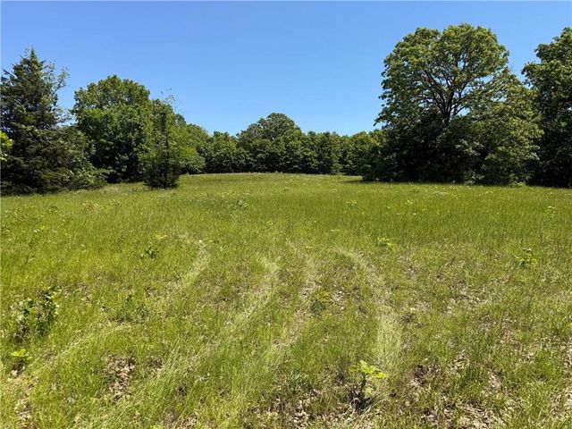 33486 7 Highway, Edwards, MO 65326