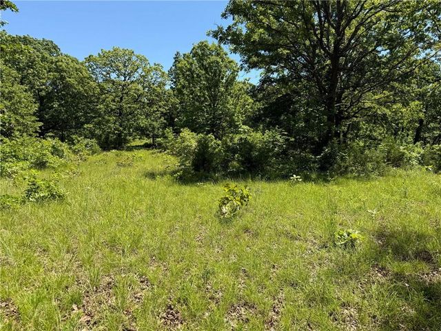33486 7 Highway, Edwards, MO 65326