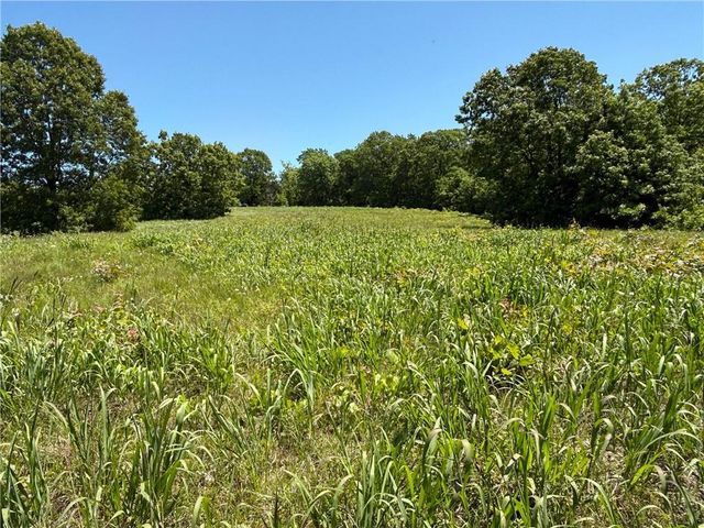 33486 7 Highway, Edwards, MO 65326