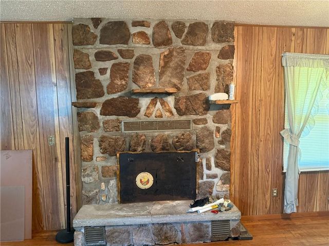 33486 7 Highway, Edwards, MO 65326
