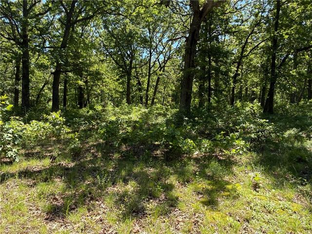 33486 7 Highway, Edwards, MO 65326