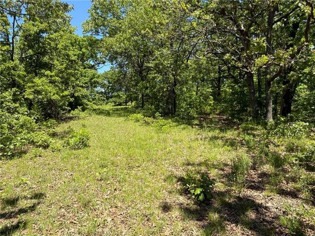 33486 7 Highway, Edwards, MO 65326