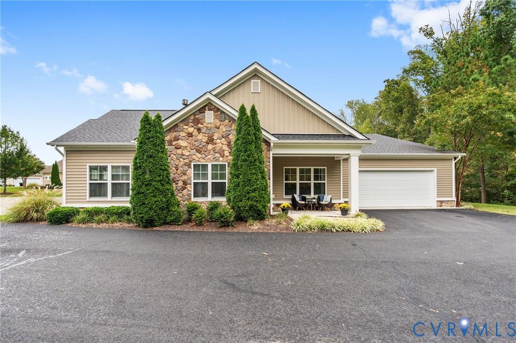 11214 Lantern Way, Midlothian, VA 23236