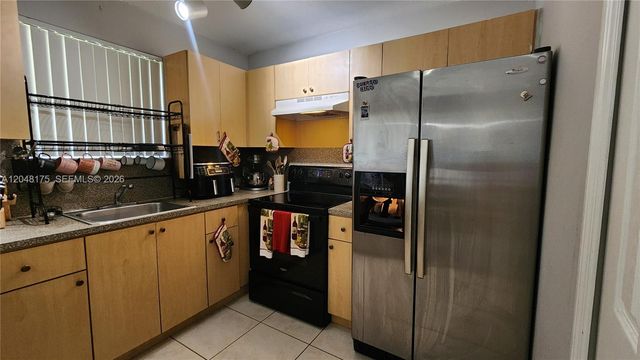 1301 SE 28th Ln 206-42, Homestead, FL 33035