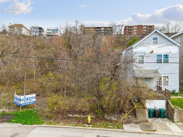 3104 Walworth Avenue, Cincinnati, OH 45226