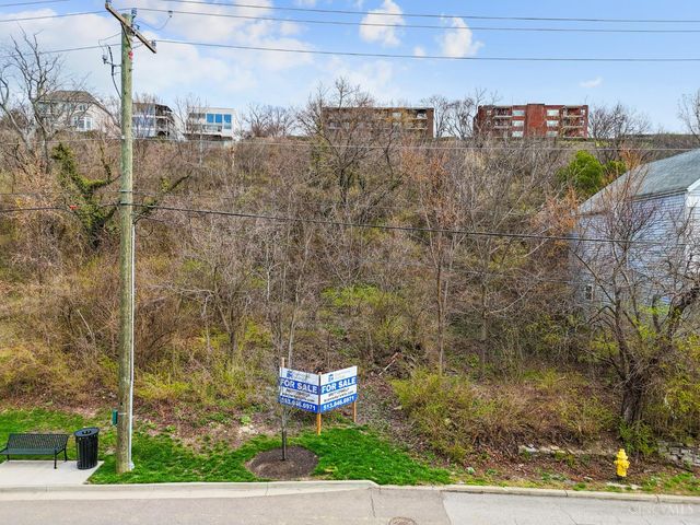 3104 Walworth Avenue, Cincinnati, OH 45226
