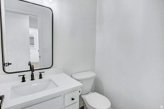 2104 W 2200 S, Syracuse, UT 84075
