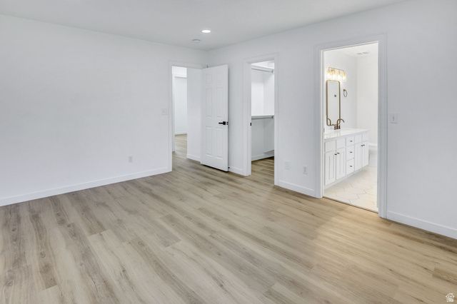 2104 W 2200 S, Syracuse, UT 84075