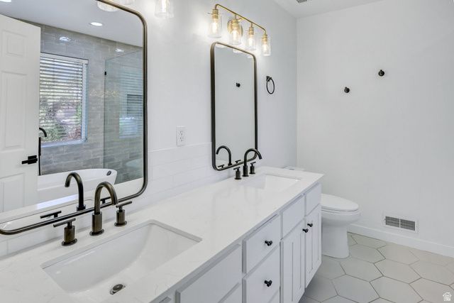 2104 W 2200 S, Syracuse, UT 84075