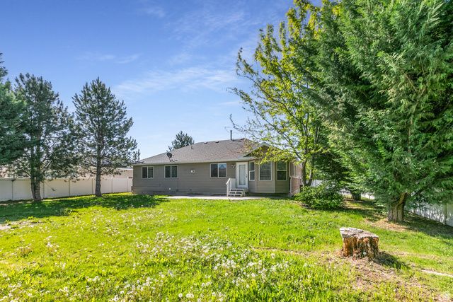 2104 W 2200 S, Syracuse, UT 84075