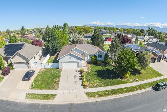 2104 W 2200 S, Syracuse, UT 84075