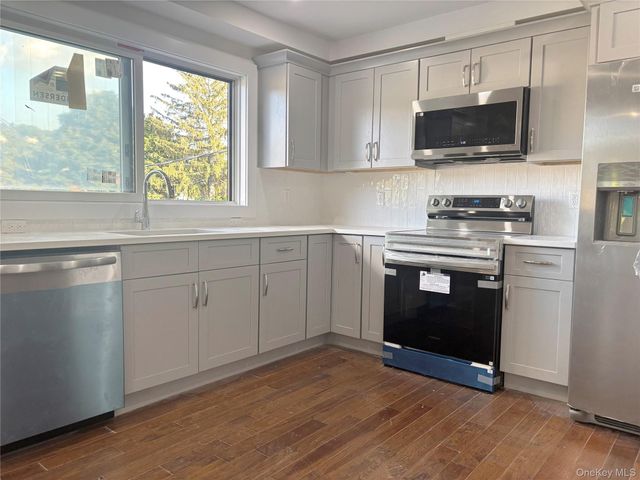 15 Baylis Court A, Tarrytown, NY 10591