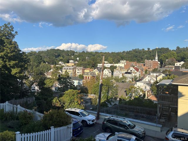 15 Baylis Court A, Tarrytown, NY 10591
