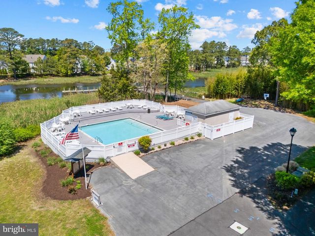 27 SEABROOK RD, Ocean View, DE 19970