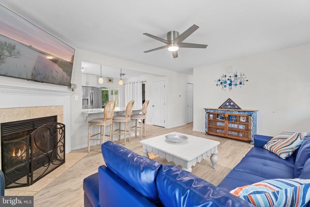 27 SEABROOK RD, Ocean View, DE 19970
