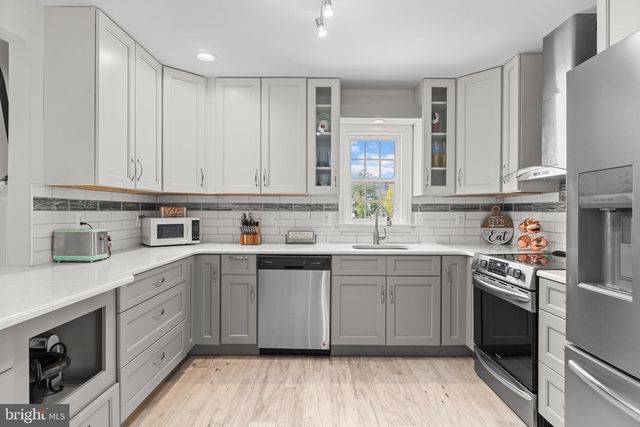 27 SEABROOK RD, Ocean View, DE 19970