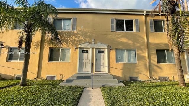 209 NW 84rd St 209, Miami, FL 33150