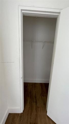 209 NW 84rd St 209, Miami, FL 33150