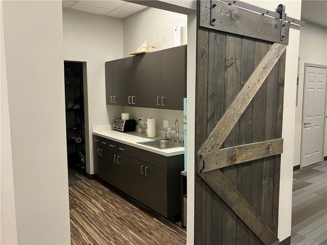 1401 SW 14th Street 9, Bentonville, AR 72712