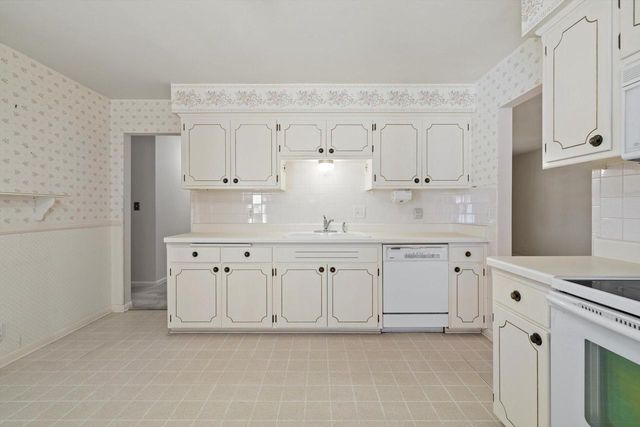 3430 Spruce STREET, Racine, WI 53403