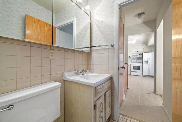 3430 Spruce STREET, Racine, WI 53403